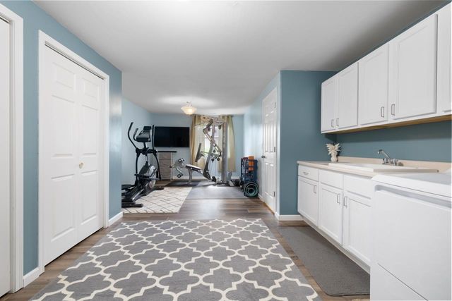 2608 Crescent Drive, Minot, ND 58703