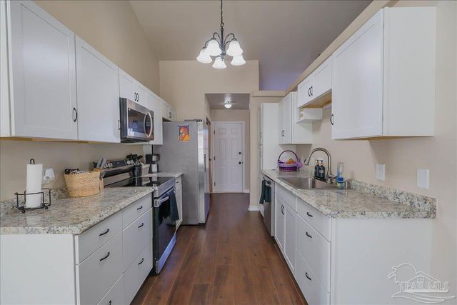 7132 Jennifer Rd, Pensacola, FL 32526