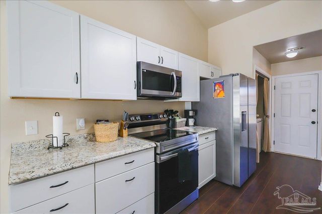 7132 Jennifer Rd, Pensacola, FL 32526