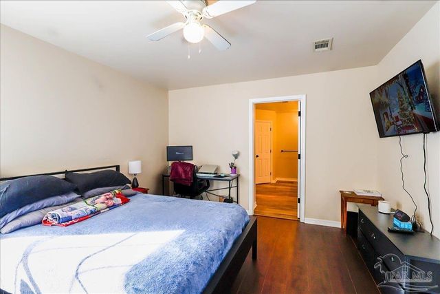 7132 Jennifer Rd, Pensacola, FL 32526