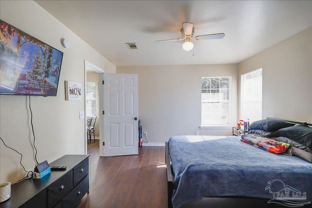 7132 Jennifer Rd, Pensacola, FL 32526