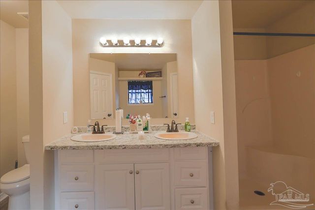 7132 Jennifer Rd, Pensacola, FL 32526