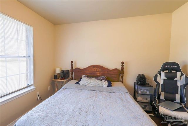 7132 Jennifer Rd, Pensacola, FL 32526