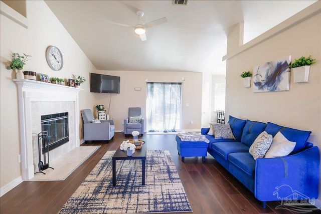 7132 Jennifer Rd, Pensacola, FL 32526