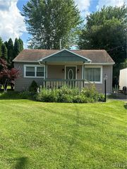 5860 Reis Drive, Cicero, NY 13039