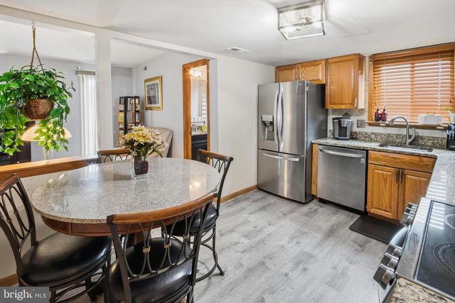 234 E HEDGEROW DR, Swedesboro, NJ 08085