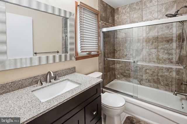 234 E HEDGEROW DR, Swedesboro, NJ 08085