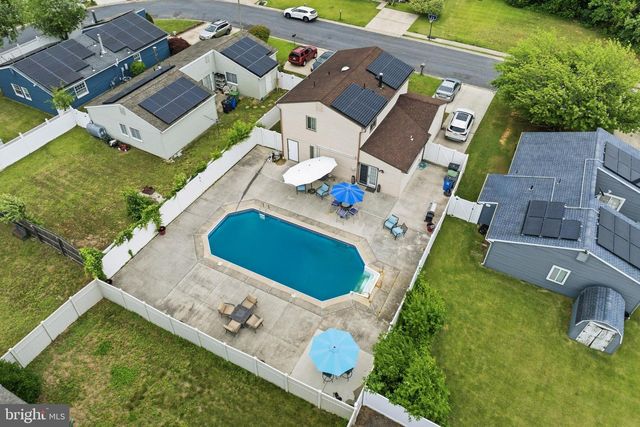 234 E HEDGEROW DR, Swedesboro, NJ 08085