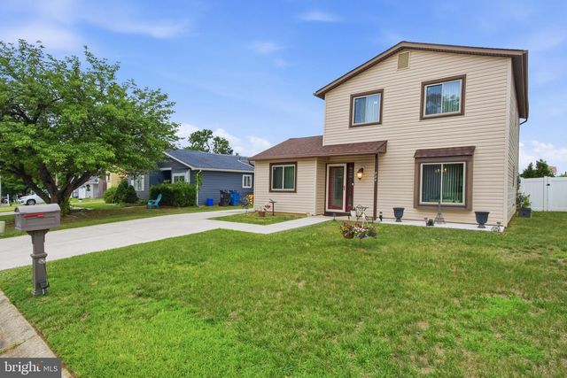 234 E HEDGEROW DR, Swedesboro, NJ 08085