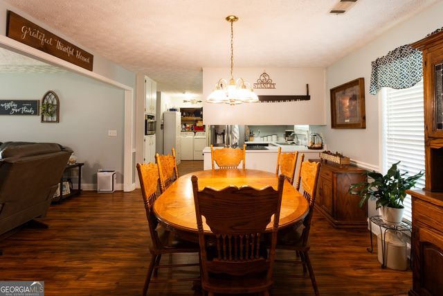 130 Salem Meadow Way, Covington, GA 30016