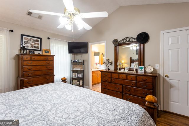 130 Salem Meadow Way, Covington, GA 30016