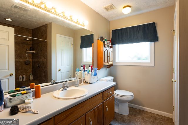 130 Salem Meadow Way, Covington, GA 30016