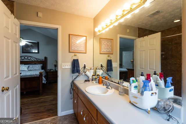 130 Salem Meadow Way, Covington, GA 30016