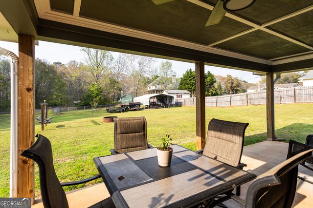 130 Salem Meadow Way, Covington, GA 30016