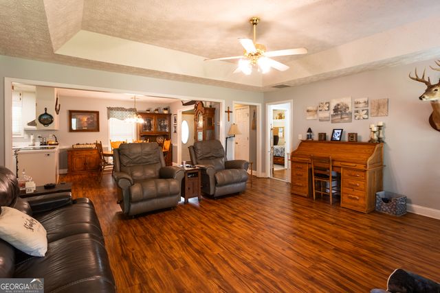 130 Salem Meadow Way, Covington, GA 30016