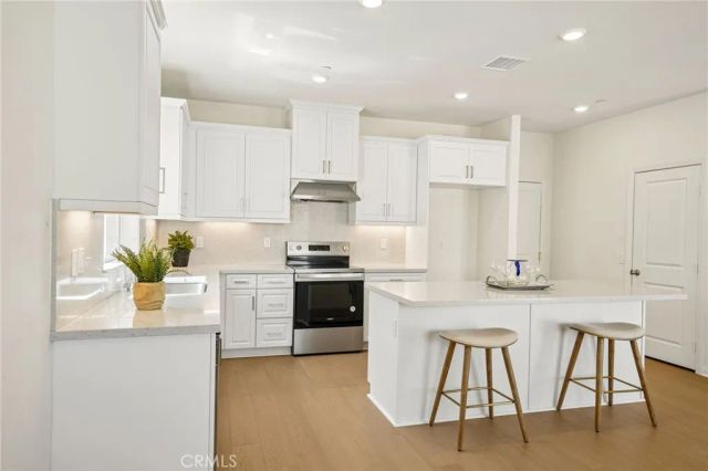 12837 Olympus Circle, Corona, CA 92883