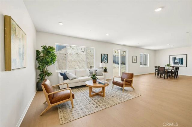 12837 Olympus Circle, Corona, CA 92883