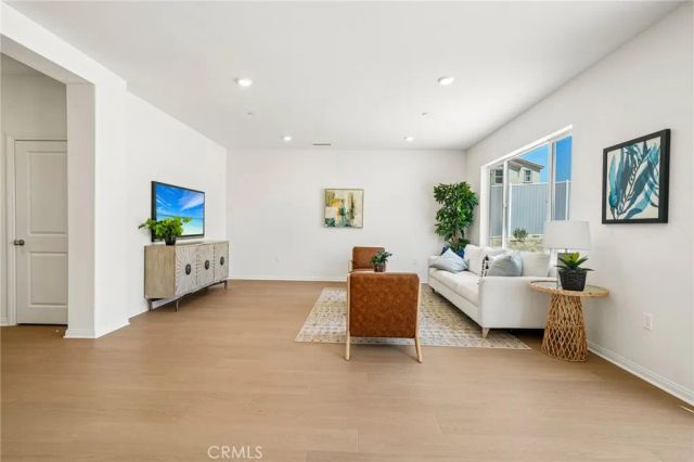 12837 Olympus Circle, Corona, CA 92883
