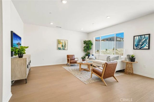 12837 Olympus Circle, Corona, CA 92883