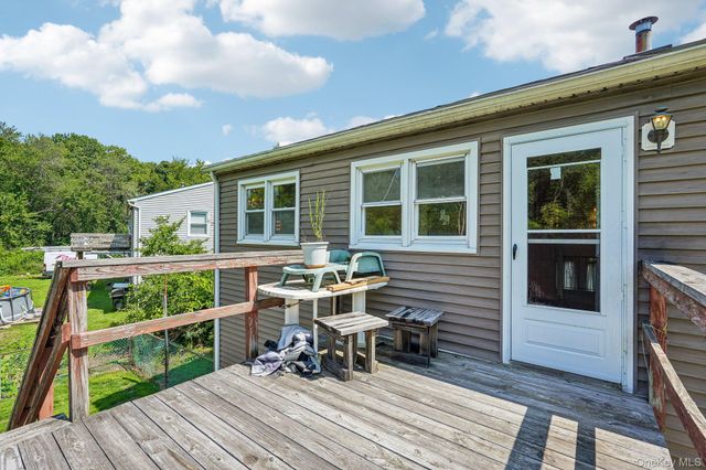 105 Vails Gate Heights Drive, New Windsor, NY 12553