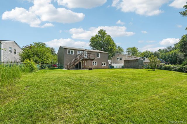 105 Vails Gate Heights Drive, New Windsor, NY 12553