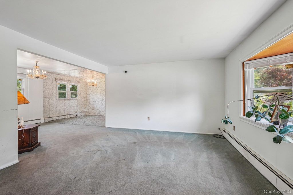 105 Vails Gate Heights Drive, New Windsor, NY 12553 — photo 5