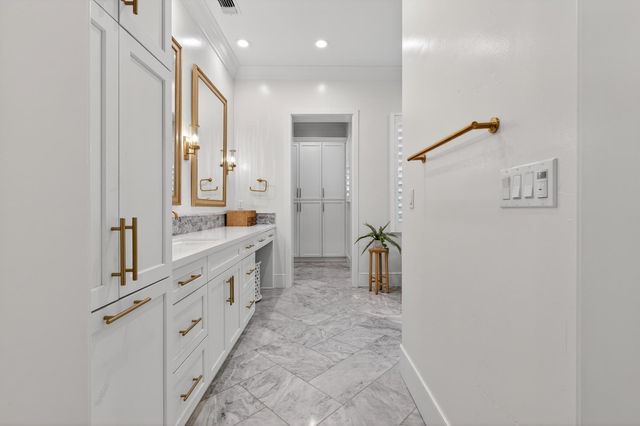 61 Secret Ct, Lodi, CA 95242