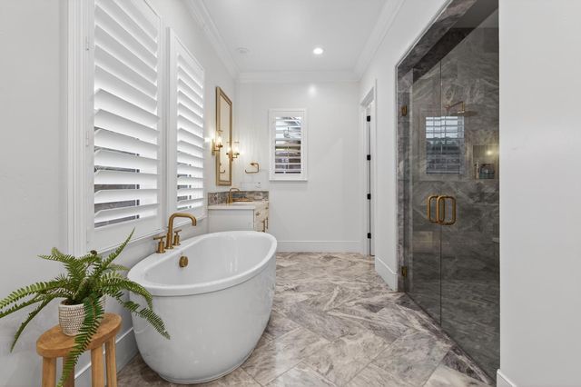 61 Secret Ct, Lodi, CA 95242