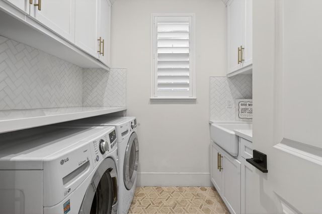 61 Secret Ct, Lodi, CA 95242