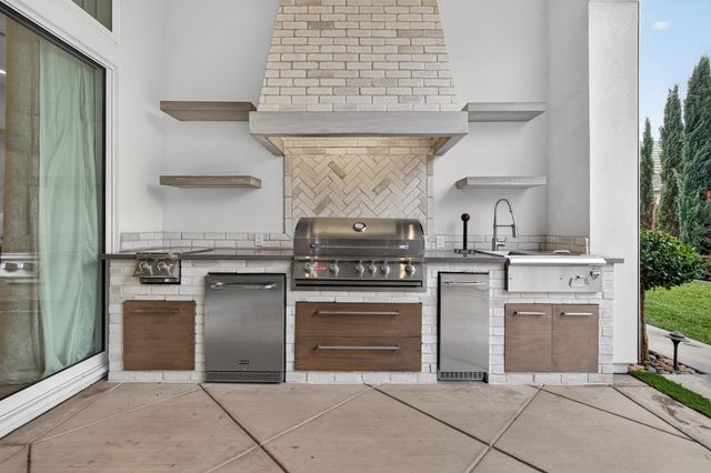 61 Secret Ct, Lodi, CA 95242