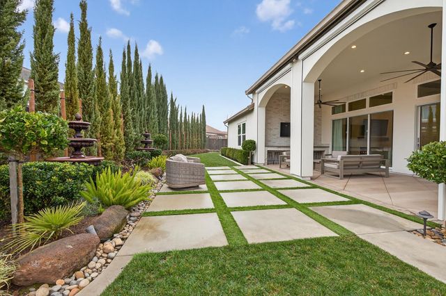 61 Secret Ct, Lodi, CA 95242