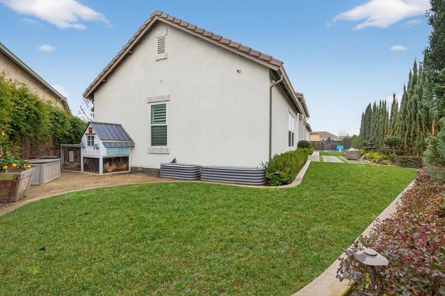 61 Secret Ct, Lodi, CA 95242