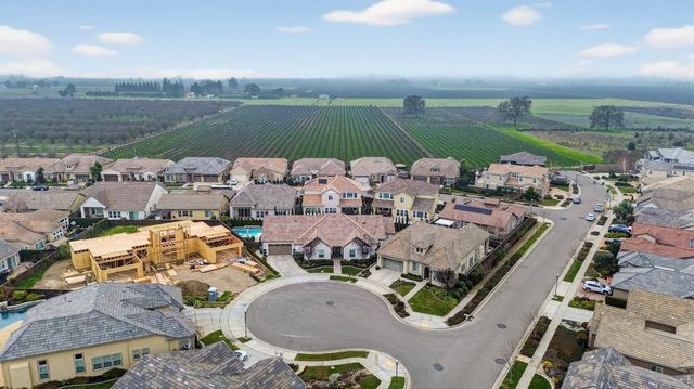 61 Secret Ct, Lodi, CA 95242