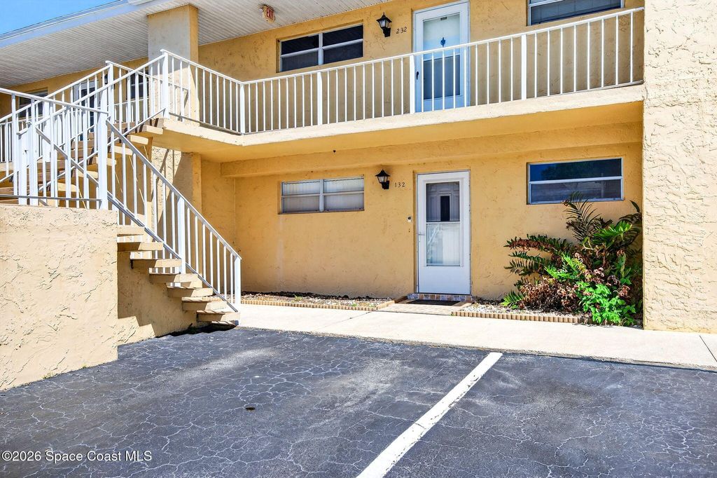 2135 N Courtenay Parkway D 132, Merritt Island, FL 32953