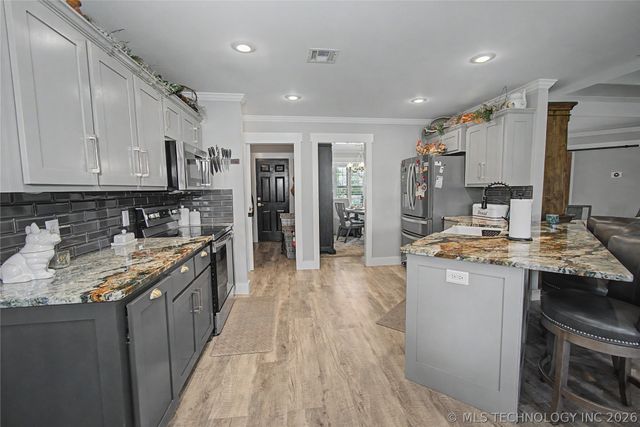 3806 Club View Drive, Muskogee, OK 74403