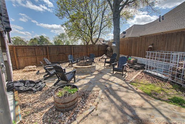 3806 Club View Drive, Muskogee, OK 74403