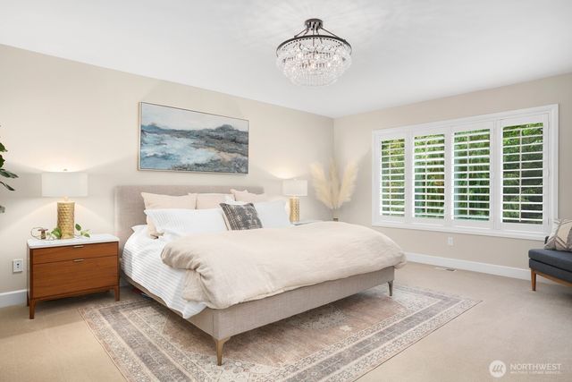 808 275th Place SE, Sammamish, WA 98075