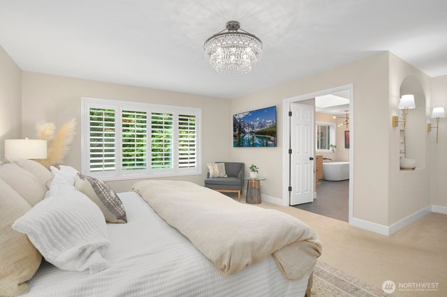 808 275th Place SE, Sammamish, WA 98075