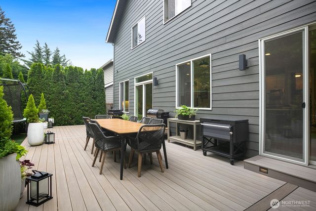 808 275th Place SE, Sammamish, WA 98075