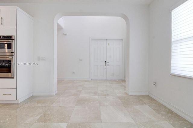 11865 SW 13th Ct, Pembroke Pines, FL 33025