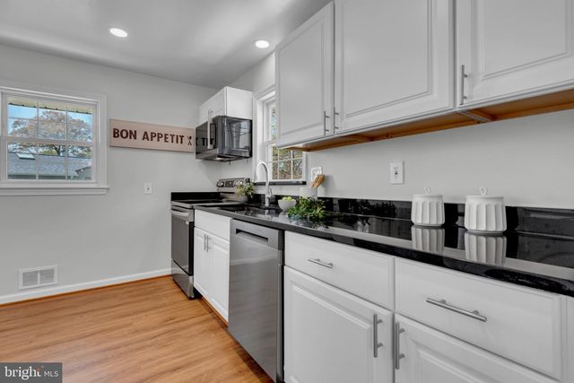 2712 HUGHES RD, Hyattsville, MD 20783