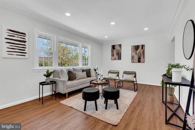 2712 HUGHES RD, Hyattsville, MD 20783