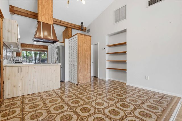 10680 Cherry Ave, Pembroke Pines, FL 33026