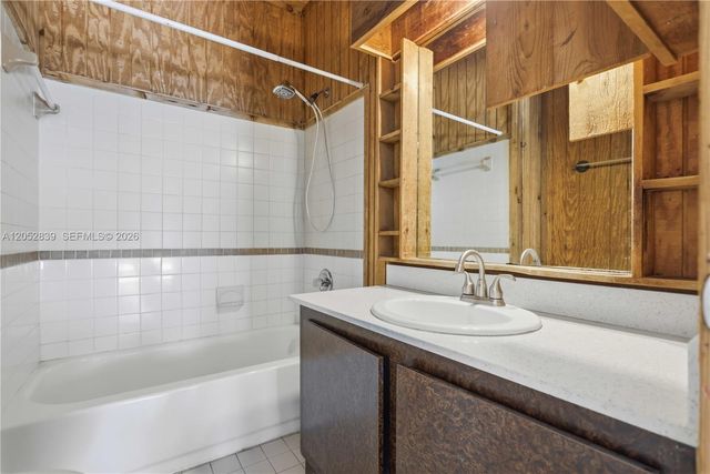 10680 Cherry Ave, Pembroke Pines, FL 33026