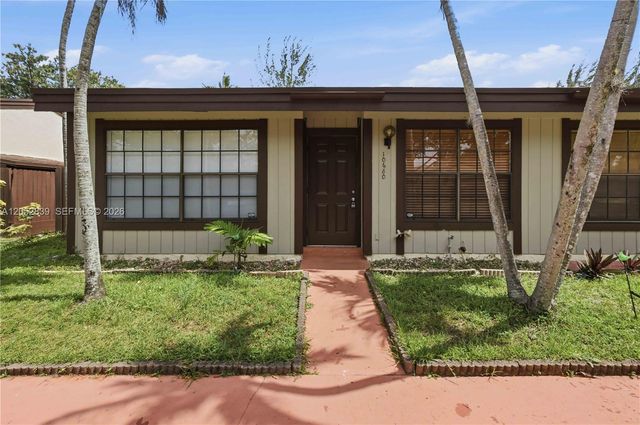 10680 Cherry Ave, Pembroke Pines, FL 33026