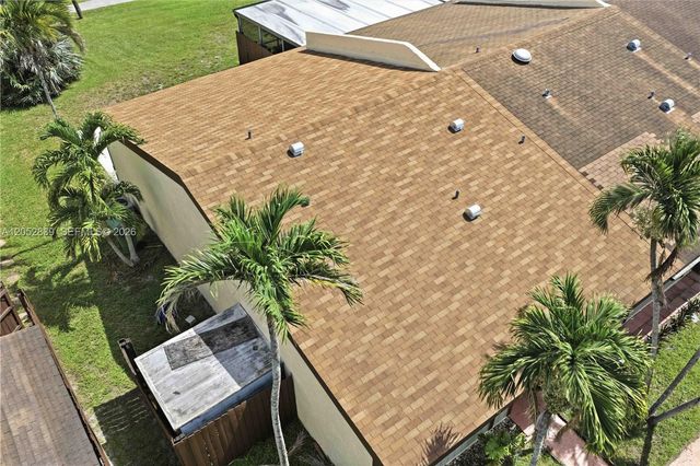 10680 Cherry Ave, Pembroke Pines, FL 33026