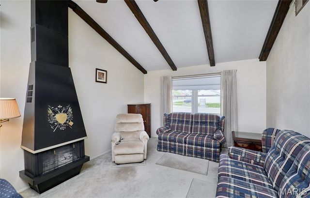 615 Central Parkway, Florissant, MO 63031