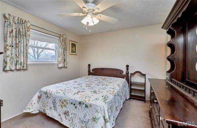 615 Central Parkway, Florissant, MO 63031