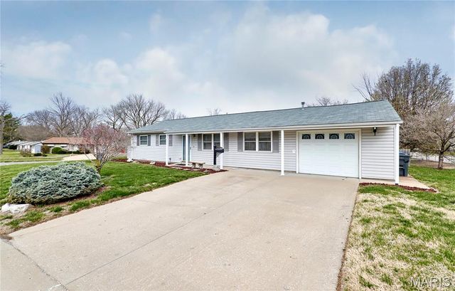 615 Central Parkway, Florissant, MO 63031