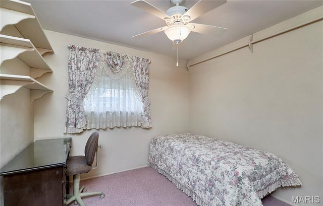 615 Central Parkway, Florissant, MO 63031